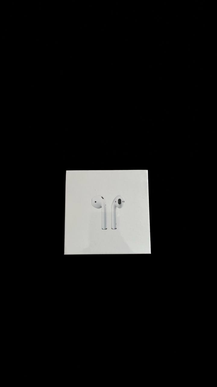 Apple AirPods (2nd Generation) with MagSafe Charging Case (USB-C)